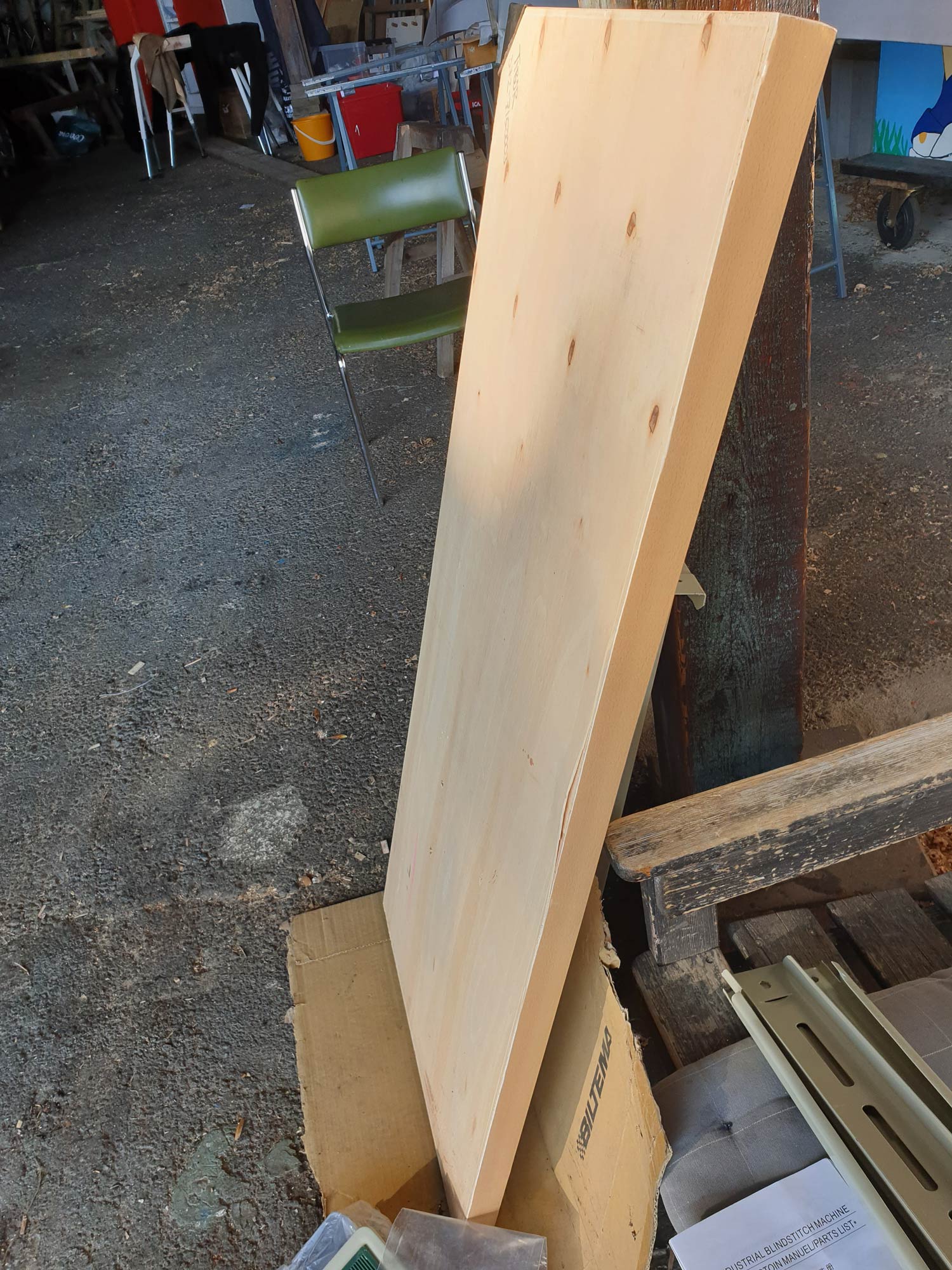 I decided to glue and oil the underside