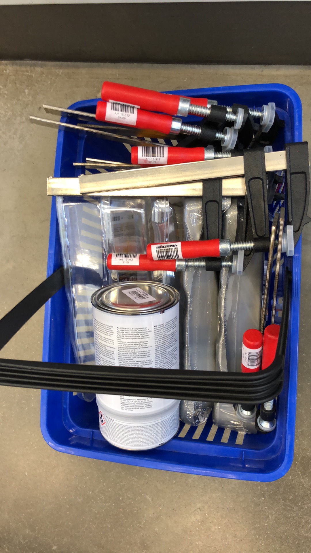 One simply can't have too many bar clamps