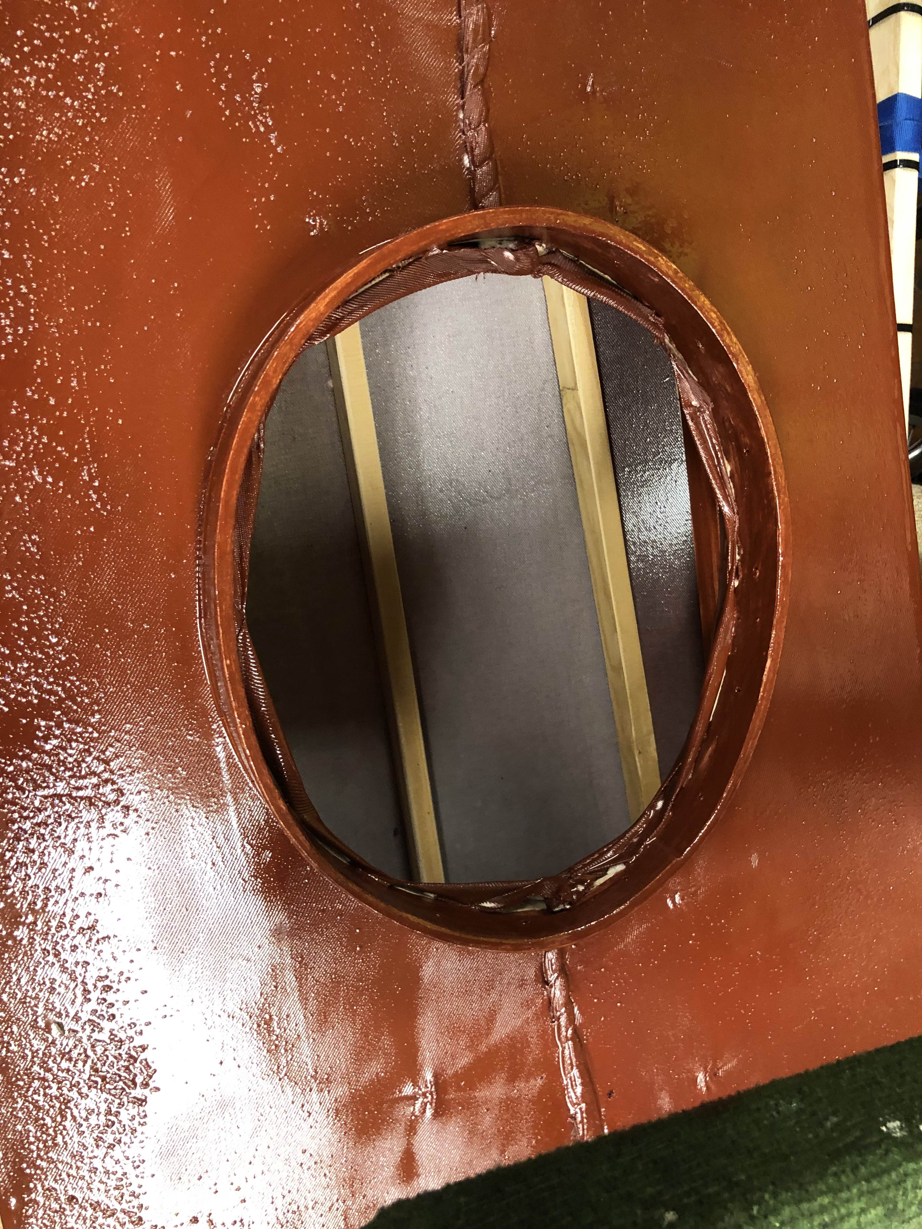 Deck hatch rim
