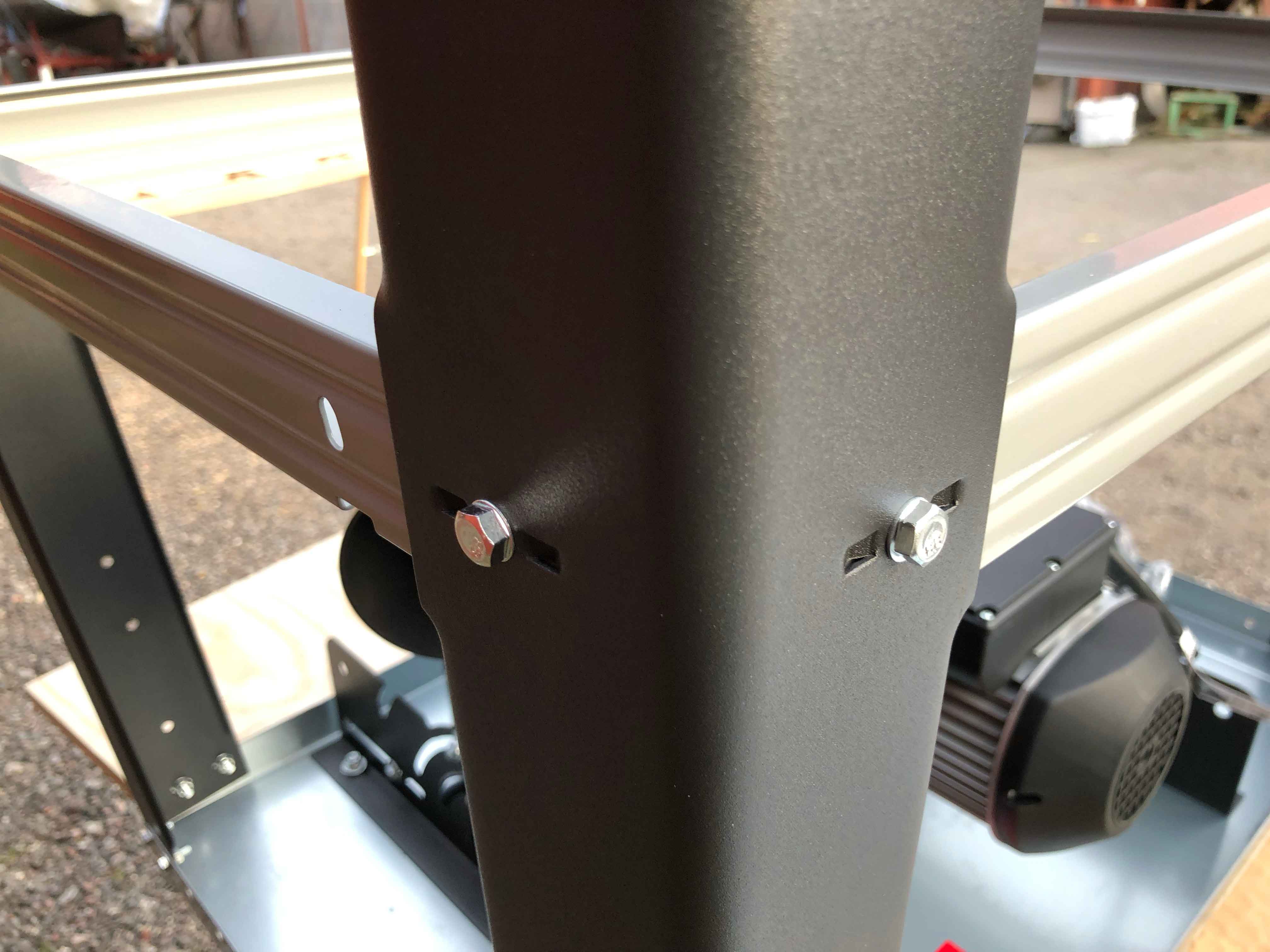 bushings on each side needed