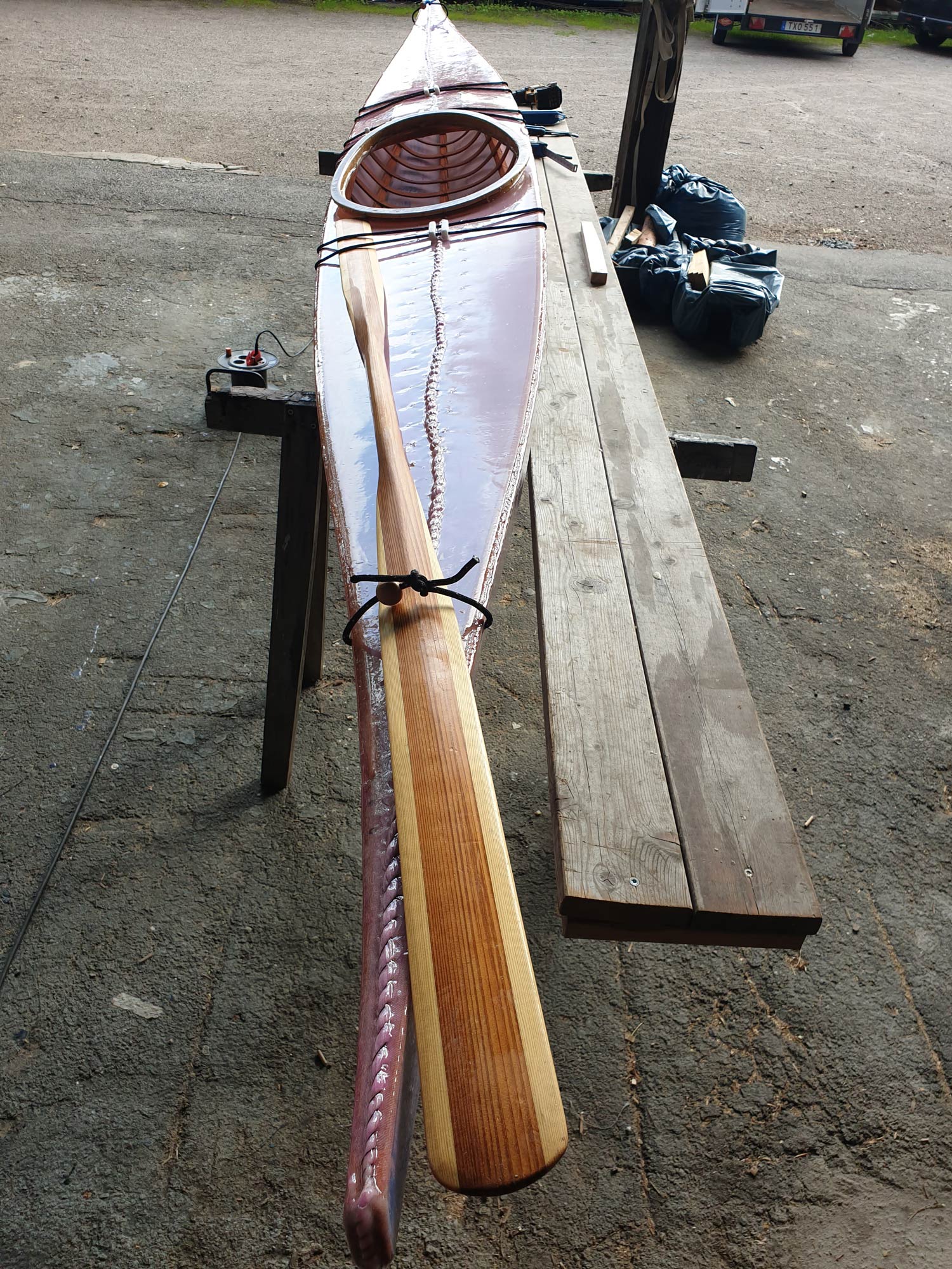 Deck lines should fit your paddles